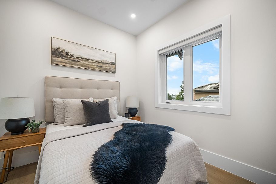 1 5378 Culloden Street Vancouver, BC - 13