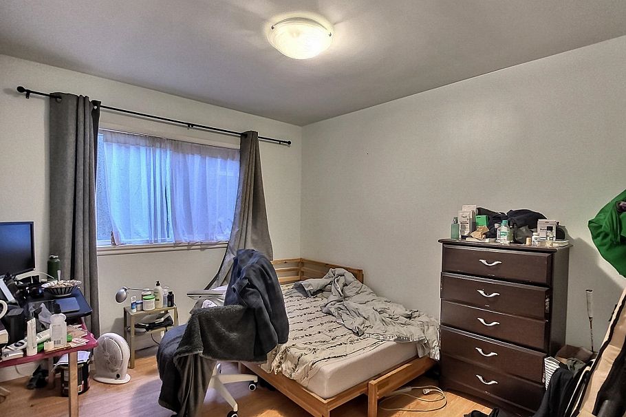 1621 Adanac Street Vancouver, BC - 6