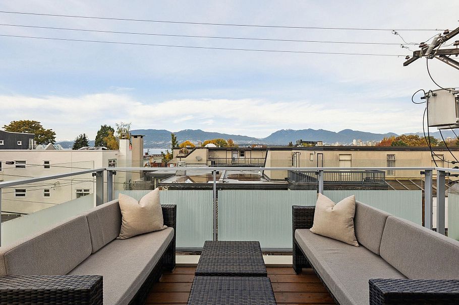 202 1633 Yew Street Vancouver, BC - 27