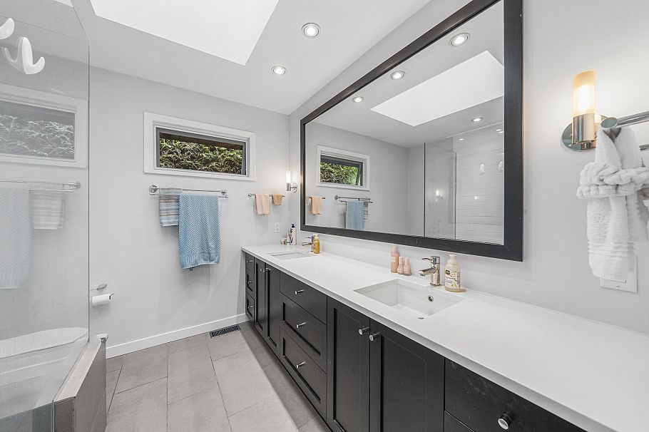 5154 Ranger Avenue North Vancouver, BC - 22