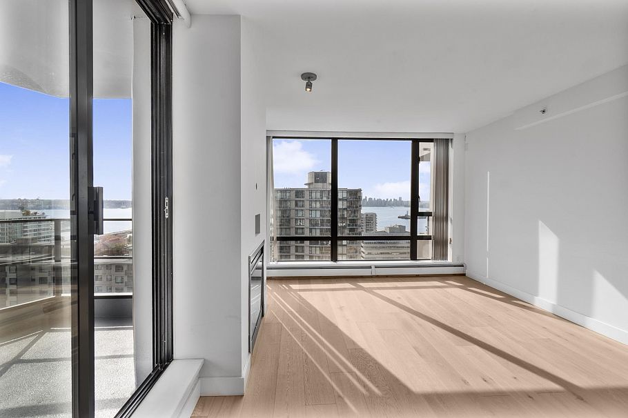 1301 151 W 2nd Street North Vancouver, BC - 35