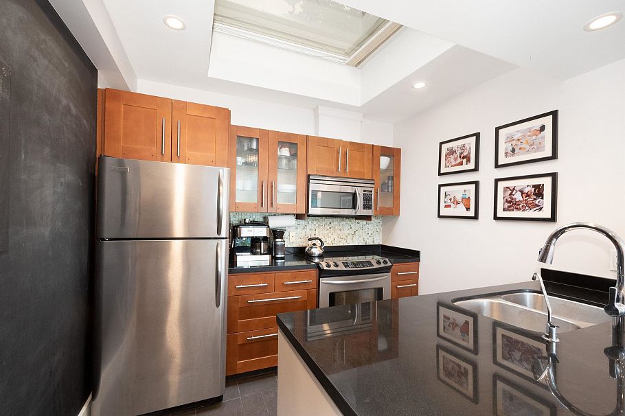 402 2250 W 3rd Avenue Vancouver, BC - 12