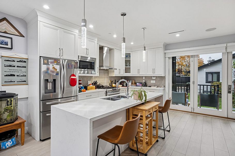 3045 East 59th Avenue Vancouver, BC - 12