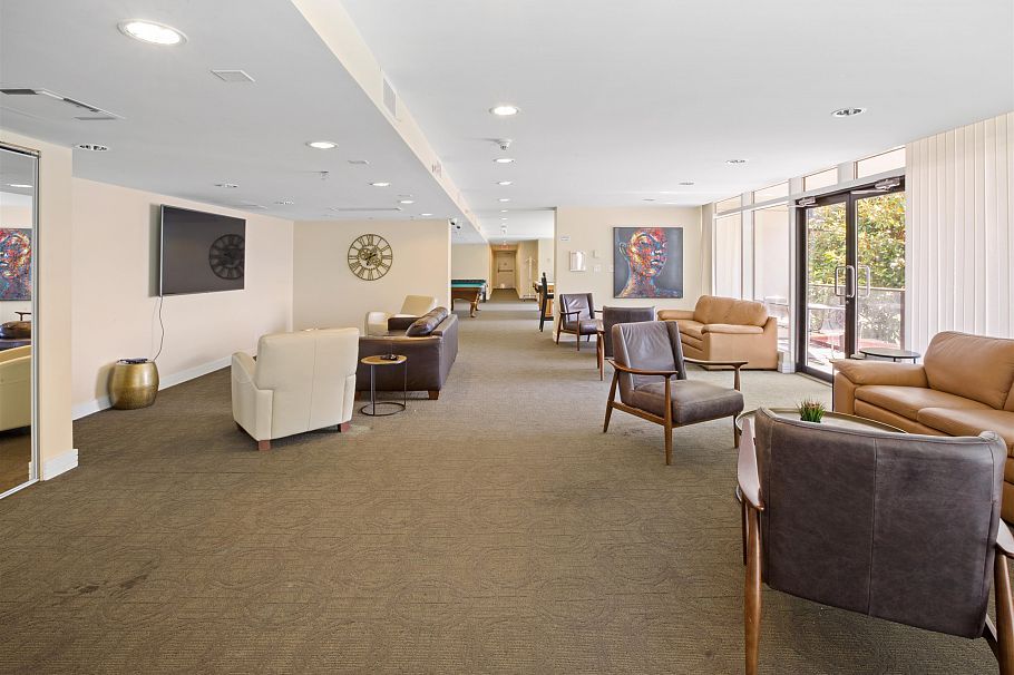 502 172 Victory Ship Way North Vancouver, BC - 25