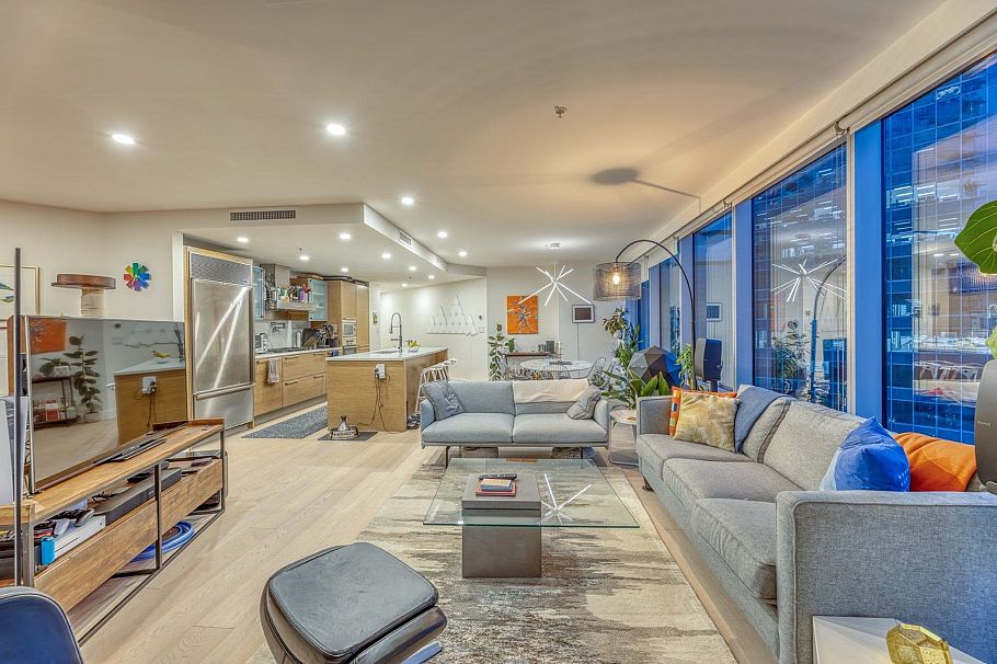 1702 1111 Alberni Street Vancouver, BC - 3