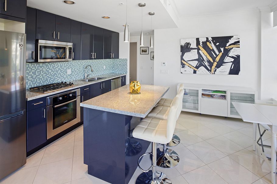 502 172 Victory Ship Way North Vancouver, BC - 4