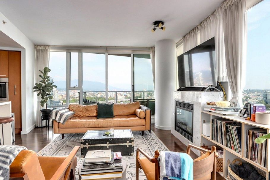 2701 8 Smithe Mews Vancouver, BC - 8