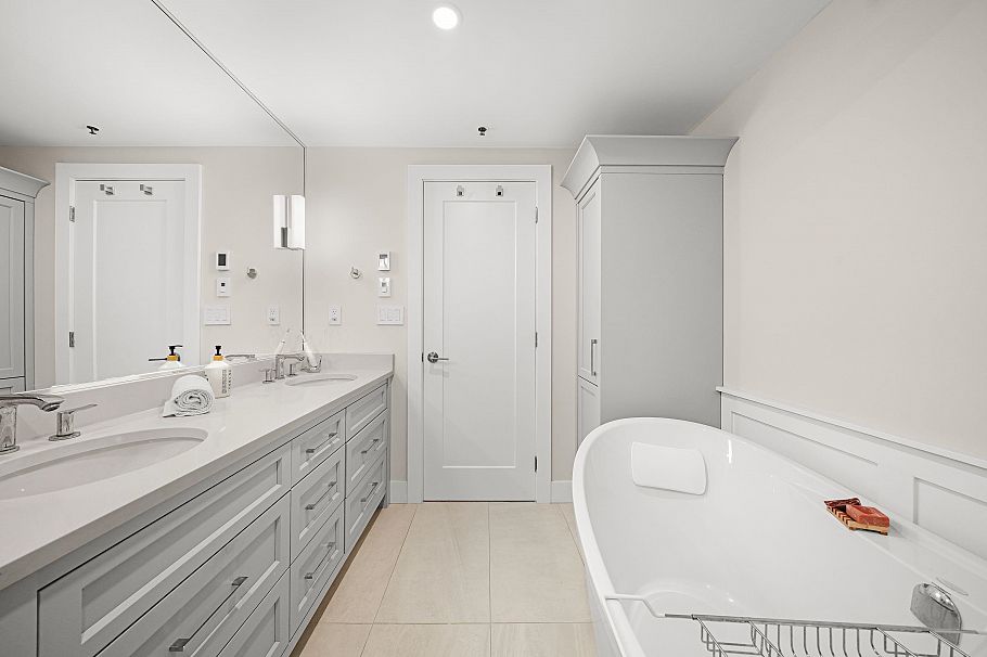 102 1488 Hornby Street Vancouver, BC - 17