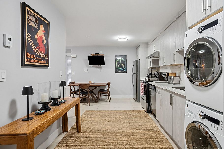 3045 East 59th Avenue Vancouver, BC - 31