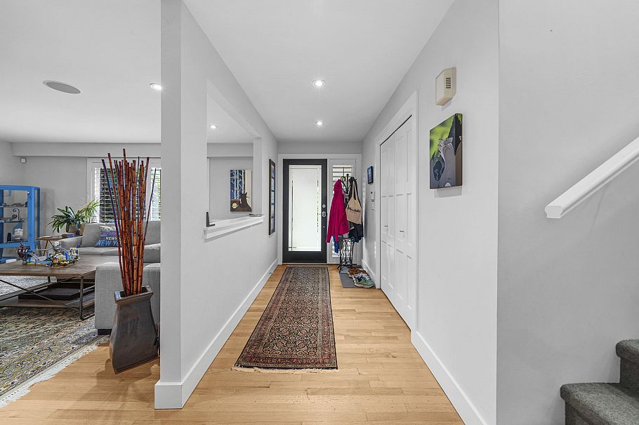 5154 Ranger Avenue North Vancouver, BC - 40