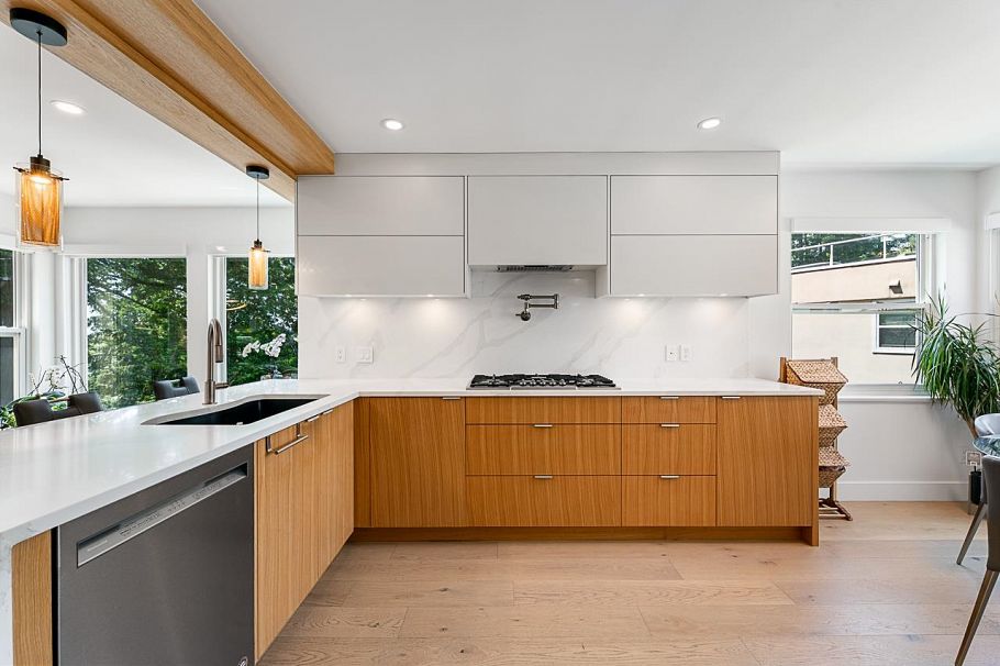 11 2425 Edgemont Boulevard North Vancouver, BC - 9