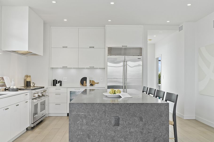 512 105 W 2nd Street North Vancouver, BC - 6