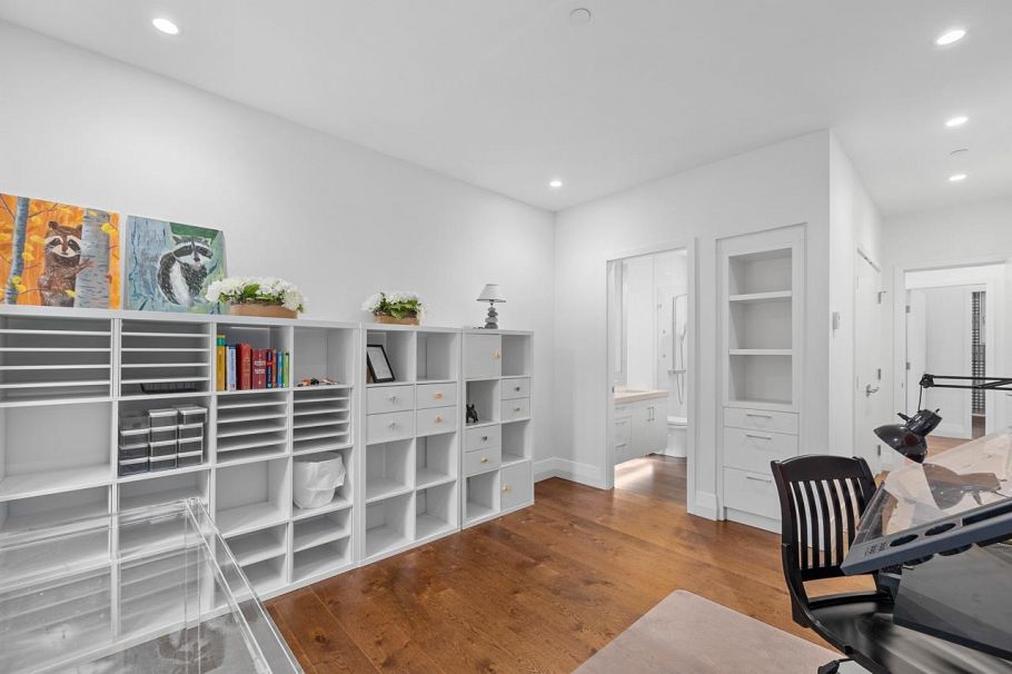 4291 W 29th Avenue Vancouver, BC - 24