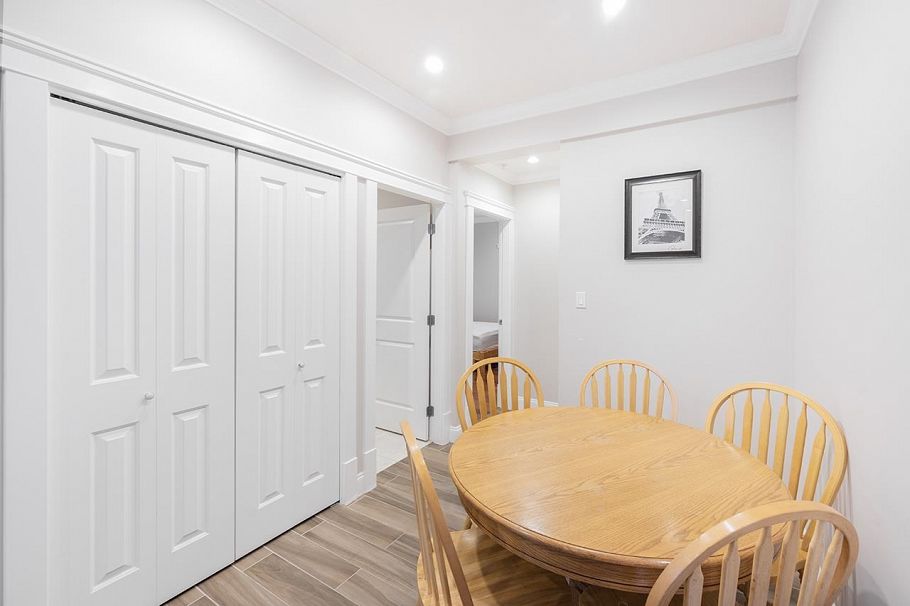 2817 Oliver Crescent Vancouver, BC - 27