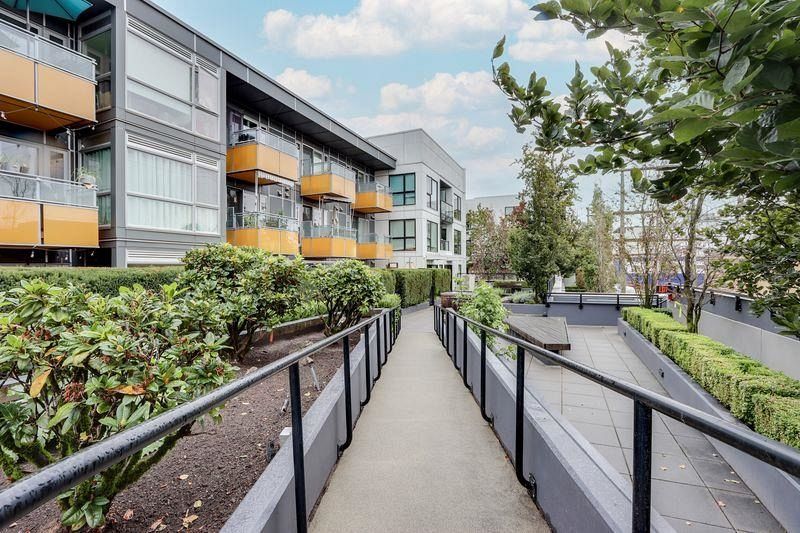 327 1588 E Hastings Street Vancouver, BC - 16