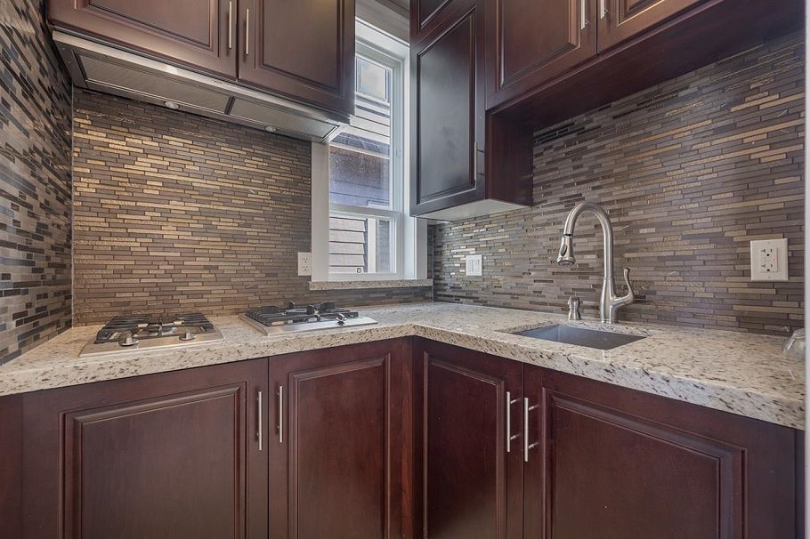 2817 Oliver Crescent Vancouver, BC - 11