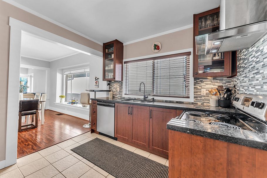 4160 St. Catherines Street Vancouver, BC - 10