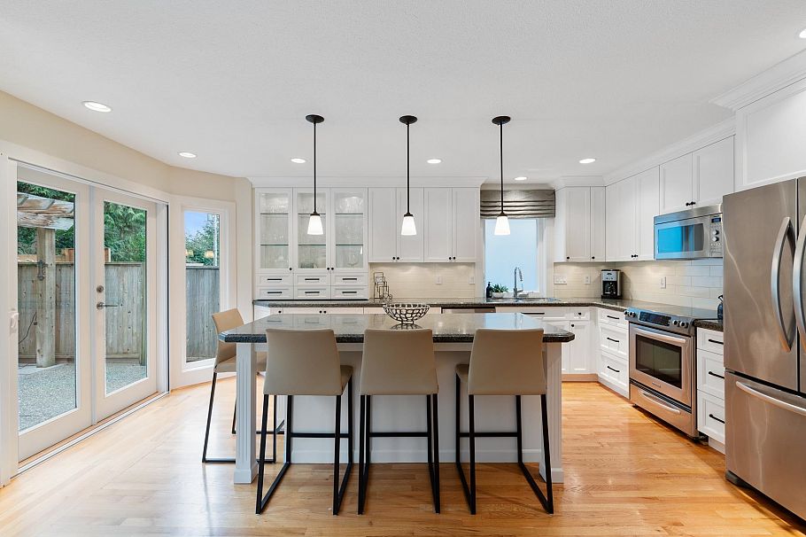 997 Canyon Boulevard North Vancouver, BC - 7