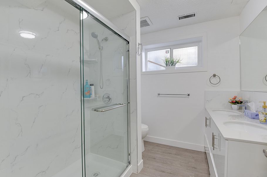 1726 Penticton Street Vancouver, BC - 19