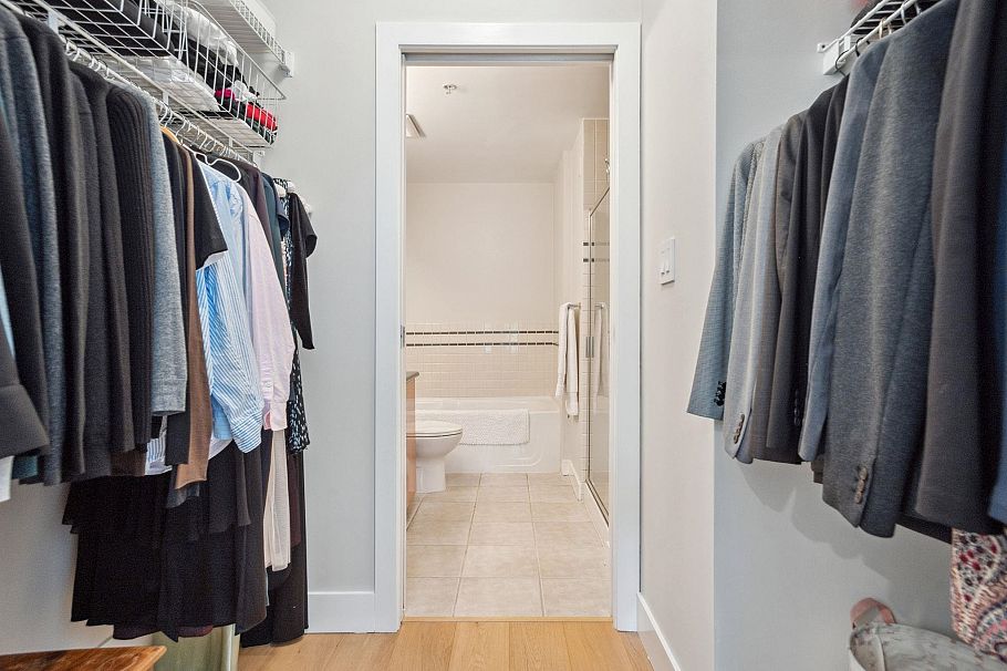 100 1688 Robson Street Vancouver, BC - 14