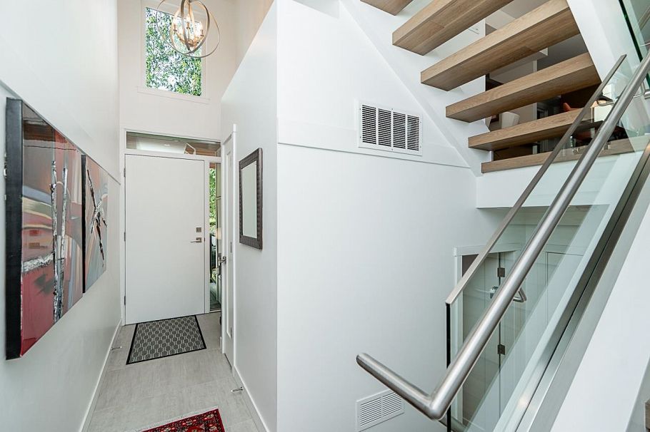 102 1205 Harold Road North Vancouver, BC - 26