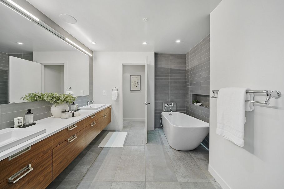 512 105 W 2nd Street North Vancouver, BC - 25