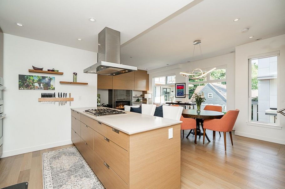 102 1205 Harold Road North Vancouver, BC - 12