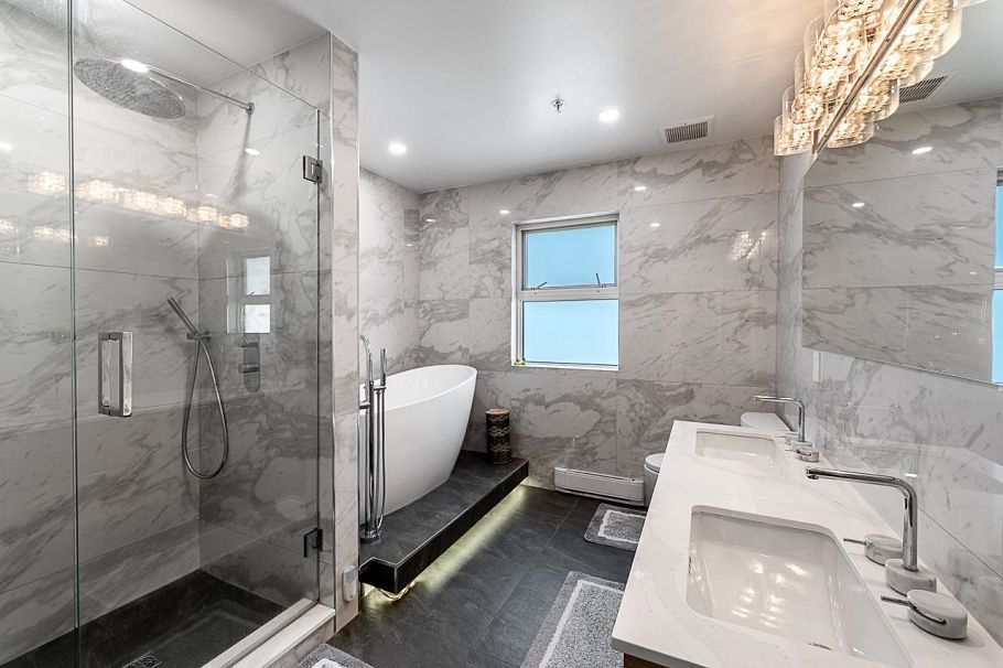 11 2425 Edgemont Boulevard North Vancouver, BC - 26