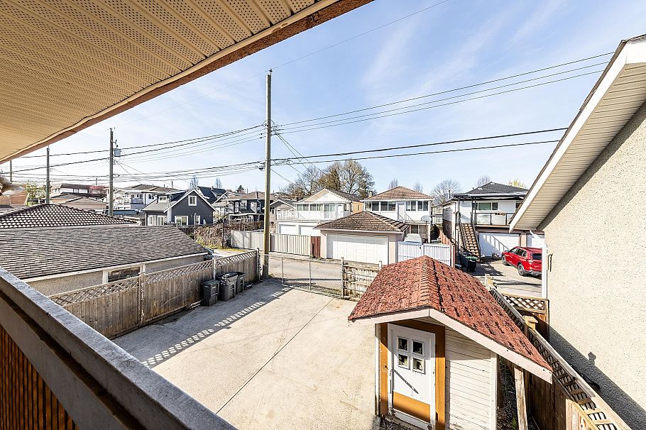 3247 Napier Street Vancouver, BC - 23