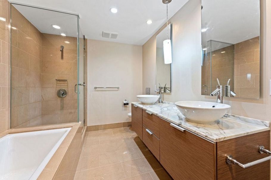 2505 1111 Alberni Street Vancouver, BC - 21