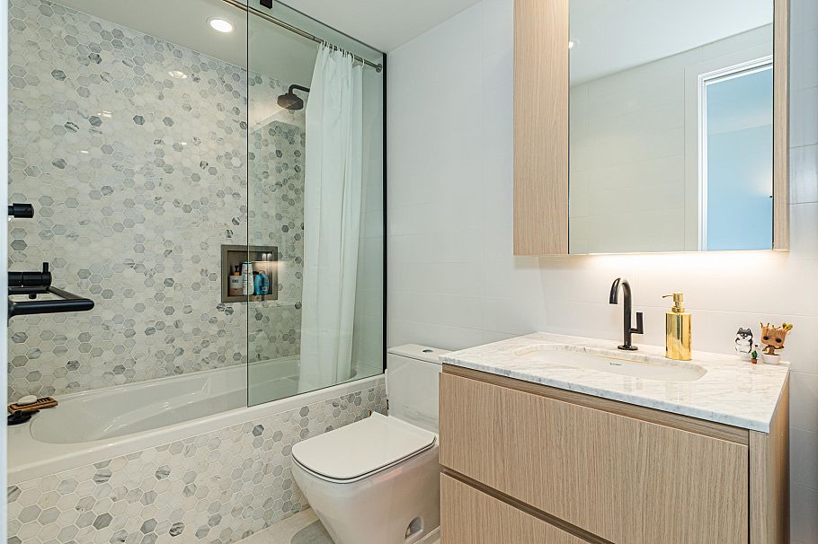 905 1365 Davie Street Vancouver, BC - 30