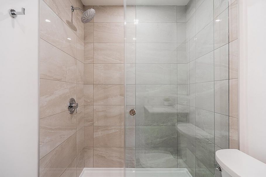 110 2085 E 1st Avenue Vancouver, BC - 23