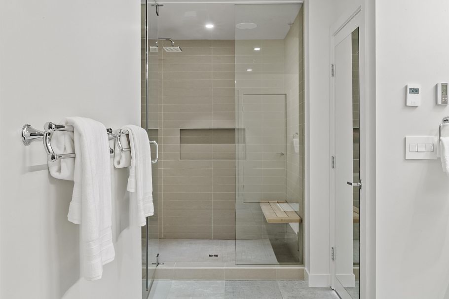 512 105 W 2nd Street North Vancouver, BC - 27