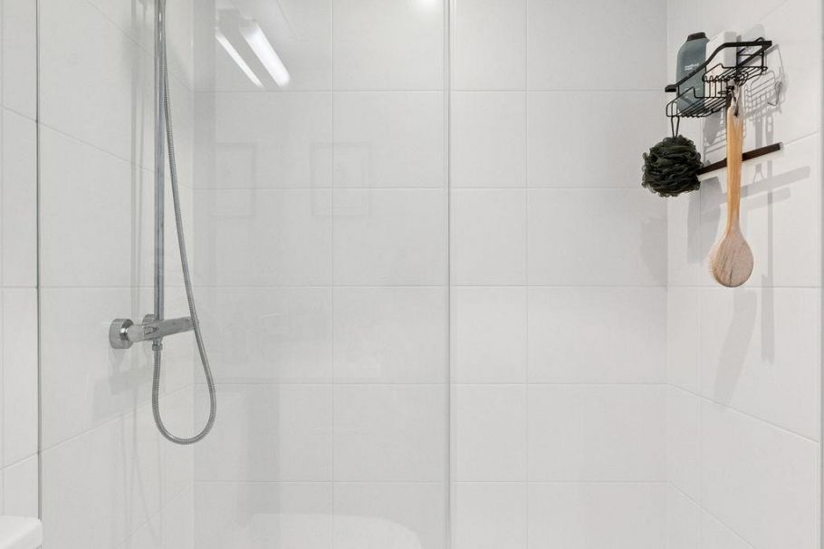 1702 1550 Fern Street North Vancouver, BC - 20