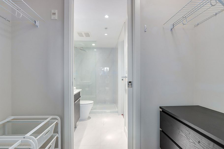 327 1588 E Hastings Street Vancouver, BC - 8