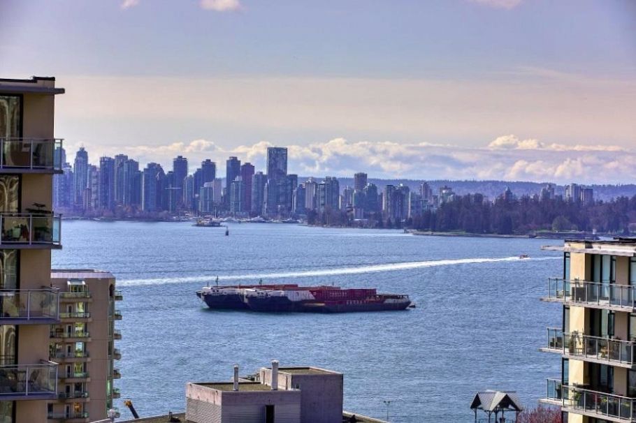 1301 151 W 2nd Street North Vancouver, BC - 3