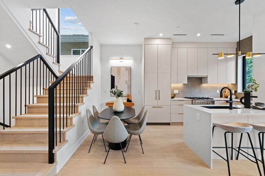 6892 Brooks Street Vancouver, BC - 10