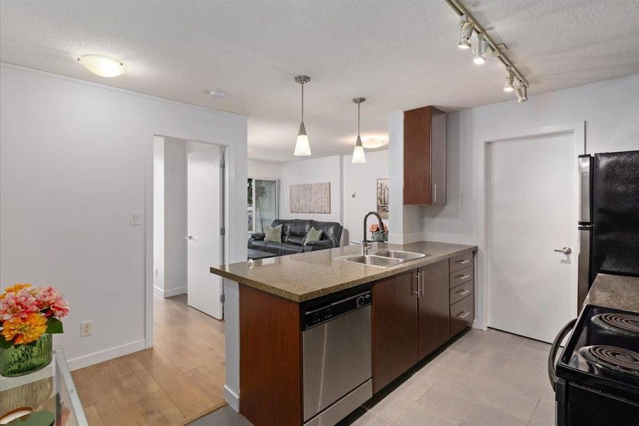 1805 58 Keefer Place Vancouver, BC - 3