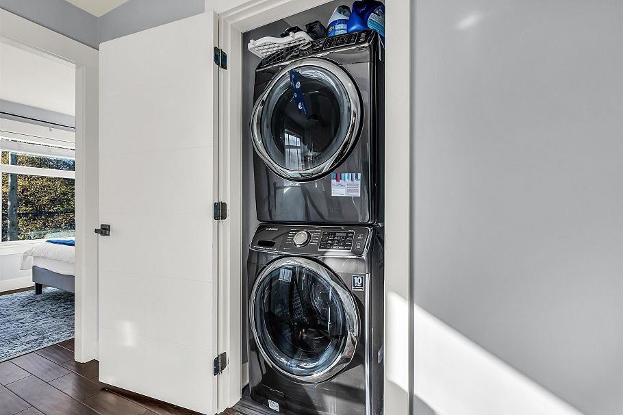 7380 Ontario Street Vancouver, BC - 24