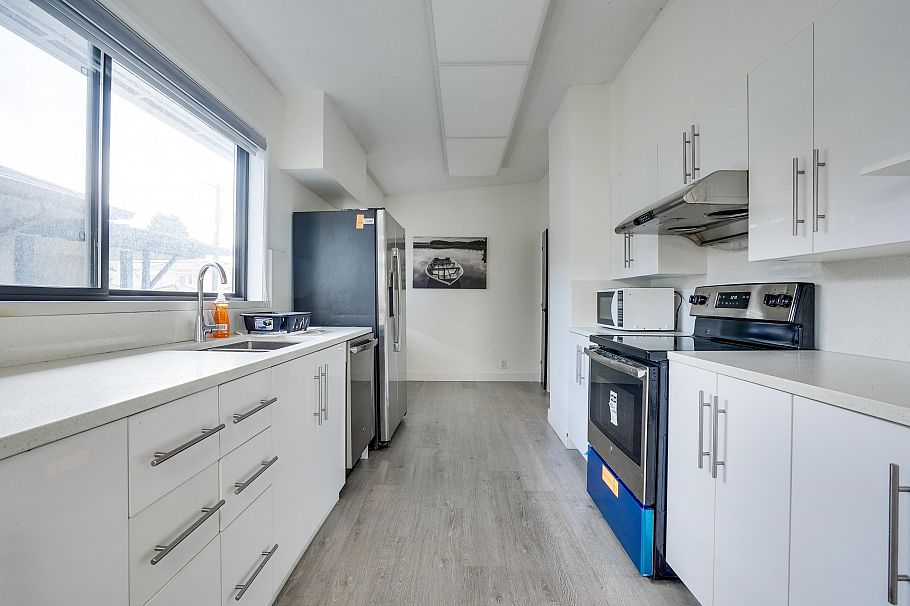 1726 Penticton Street Vancouver, BC - 4