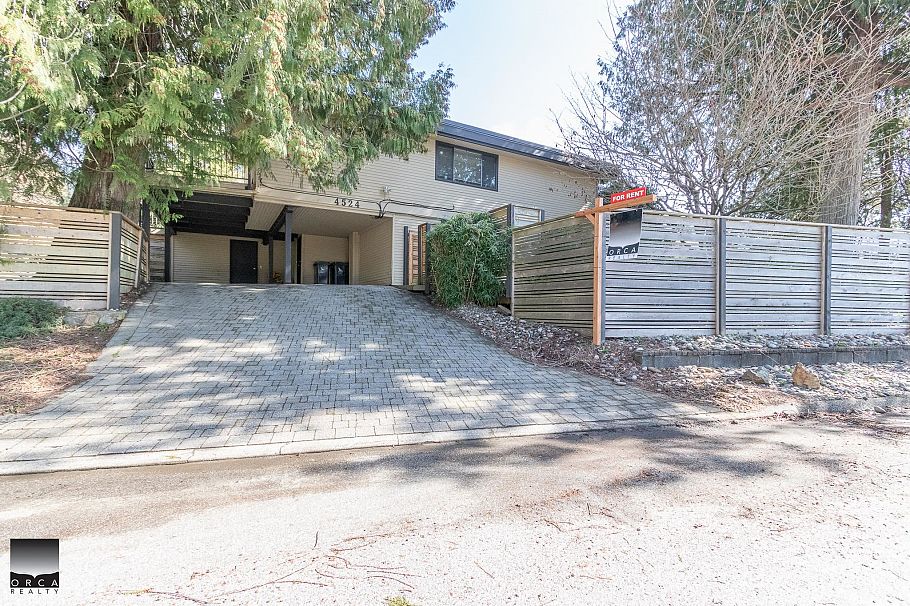 4524 Marineview Crescent North Vancouver, BC - 1