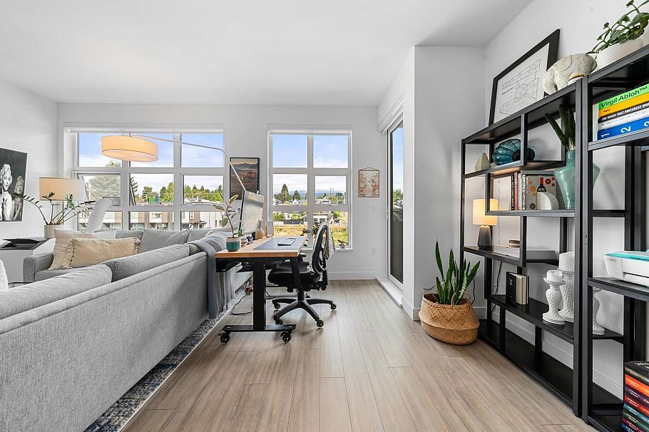 413 747 E 3rd Street North Vancouver, BC - 24