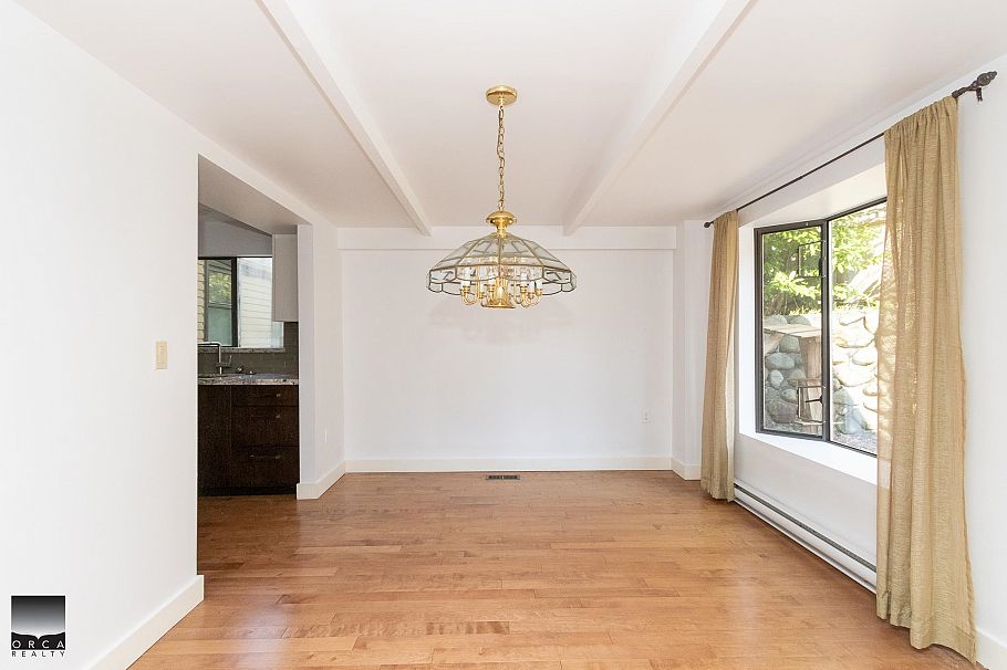 4524 Marineview Crescent North Vancouver, BC - 10