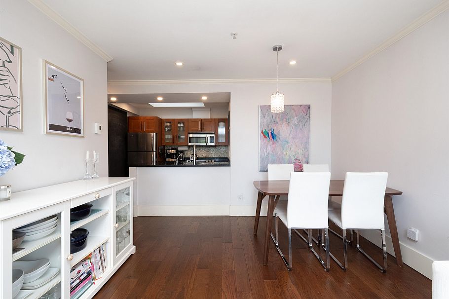 402 2250 W 3rd Avenue Vancouver, BC - 9