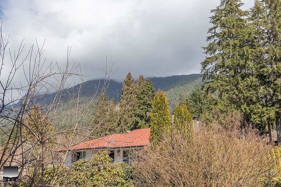 4524 Marineview Crescent North Vancouver, BC - 18