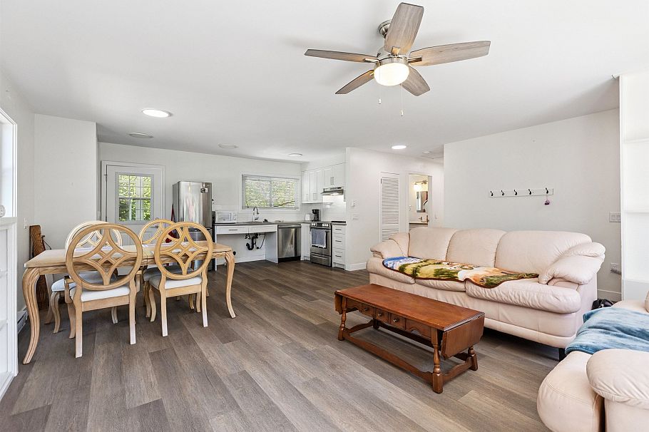 1386 Tatlow Avenue North Vancouver, BC - 11