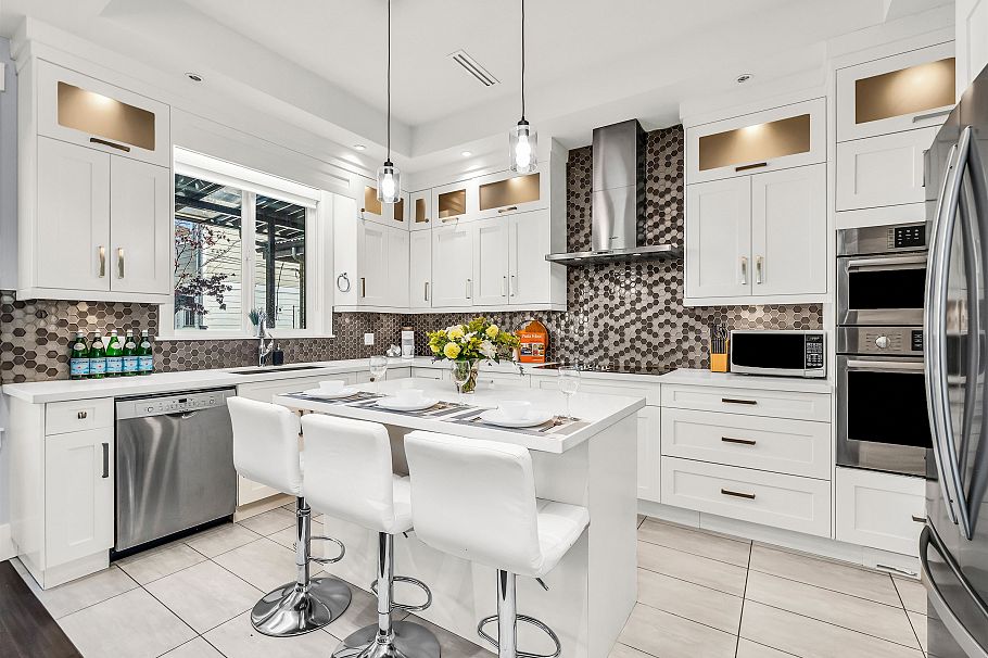 7380 Ontario Street Vancouver, BC - 9