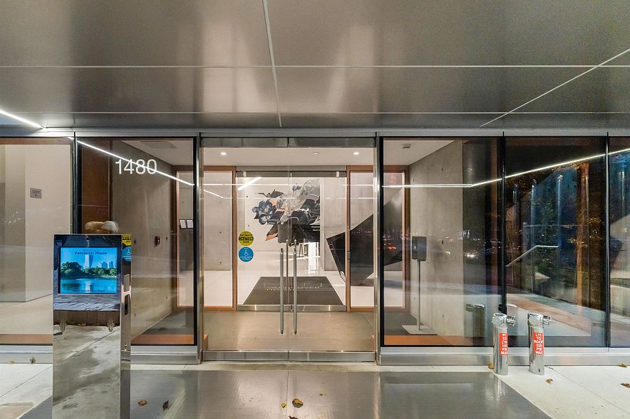 301 1480 Howe Street Vancouver, BC - 20