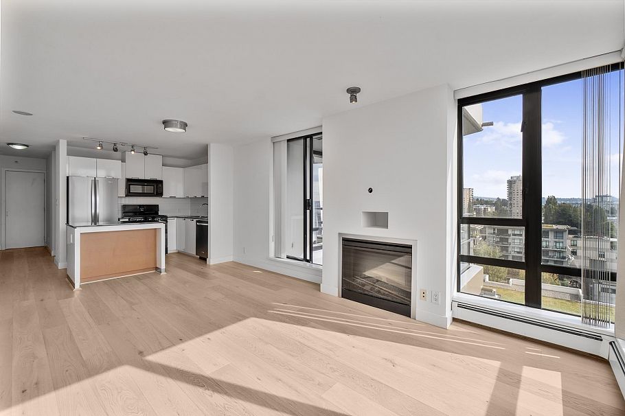 1301 151 W 2nd Street North Vancouver, BC - 32