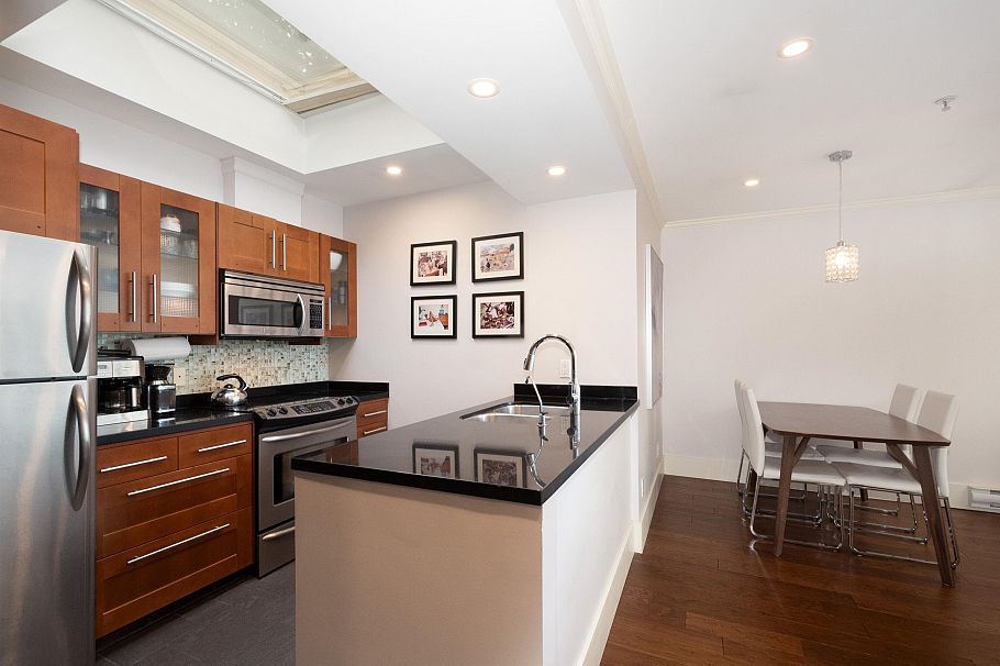 402 2250 W 3rd Avenue Vancouver, BC - 10